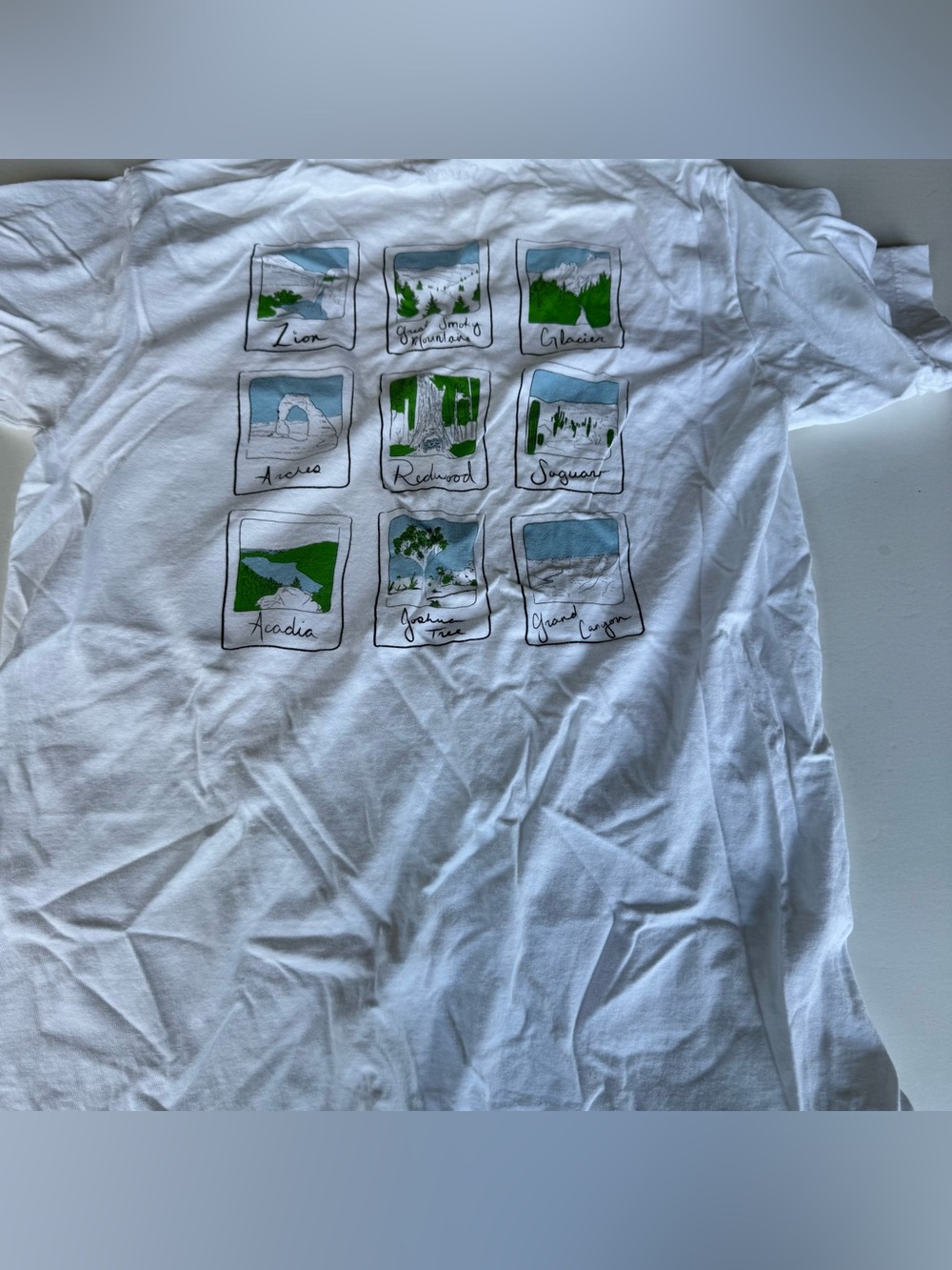Serengetee Forest Parks Polaroid T-Shirt White size Medium